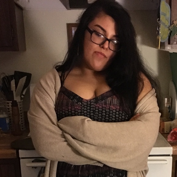 Meet your Posher, Rachel - Picture 5 of 8